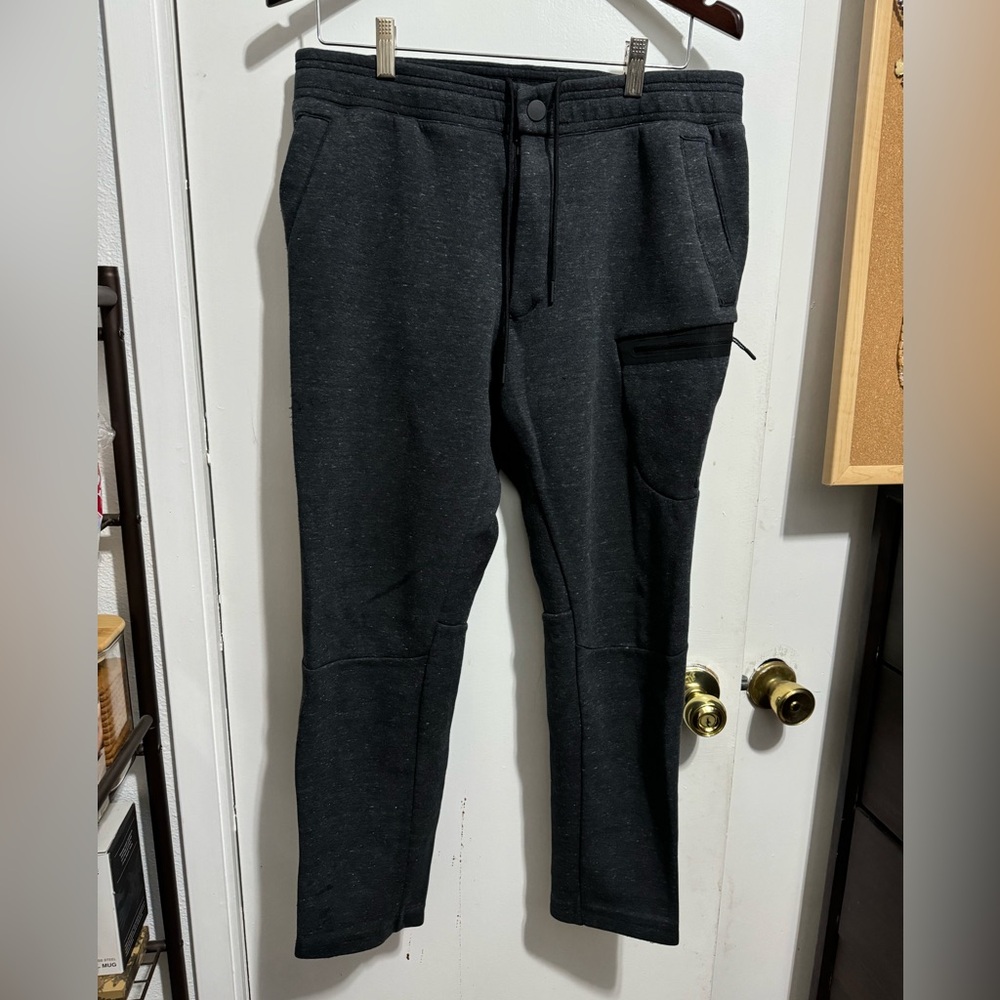 Men’s Nike Tech Fleece Joggers Dark Gray sz L